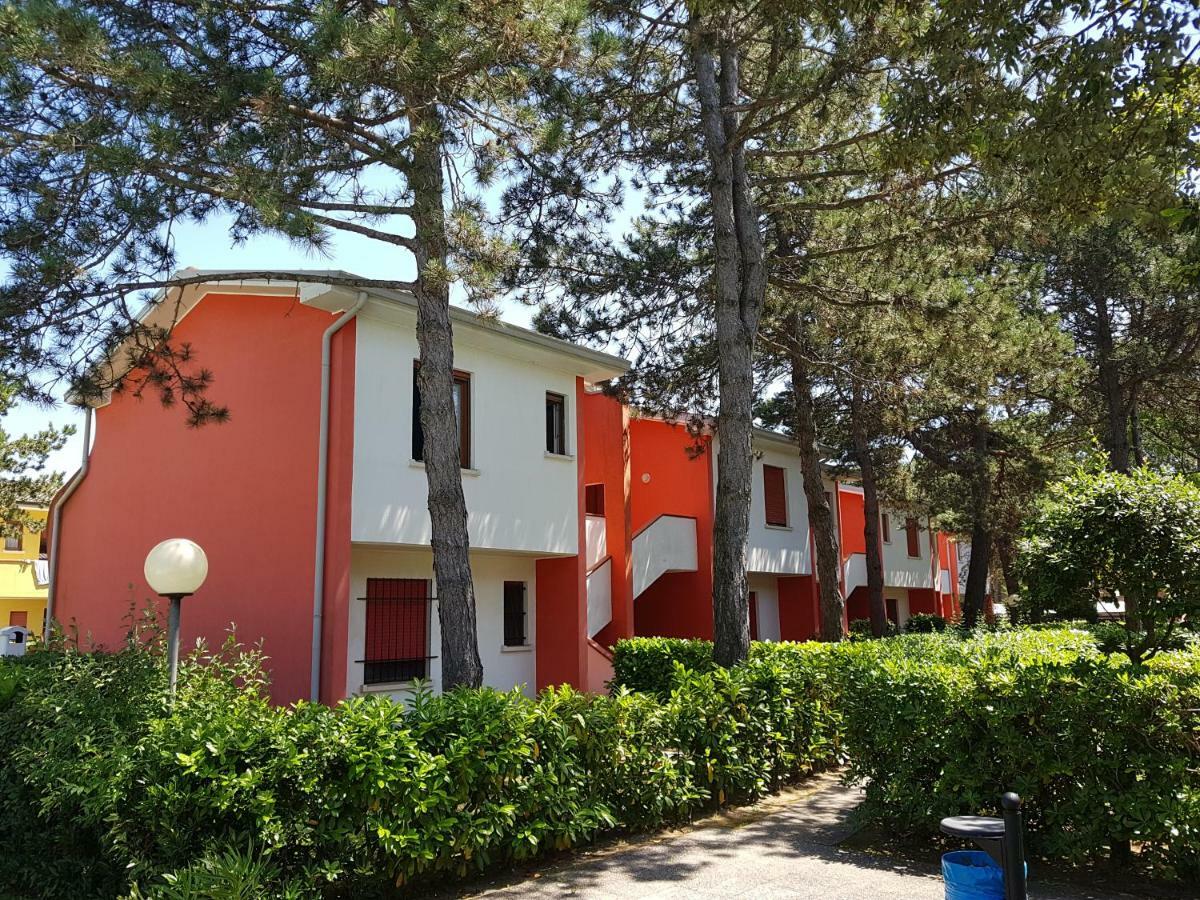 Adriella Apartments Bibione Exterior foto