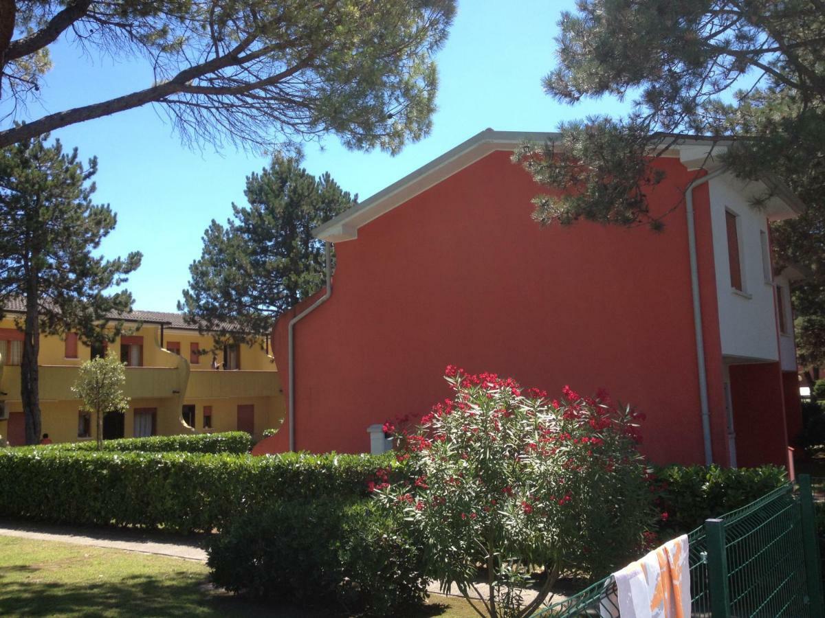 Adriella Apartments Bibione Exterior foto