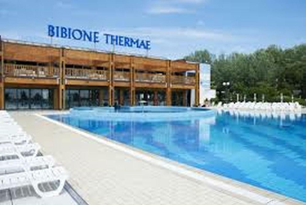 Adriella Apartments Bibione Exterior foto